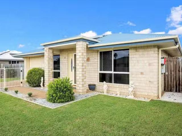 Charming 3 BR 45 Searle Street, Thabeban, QLD 4670