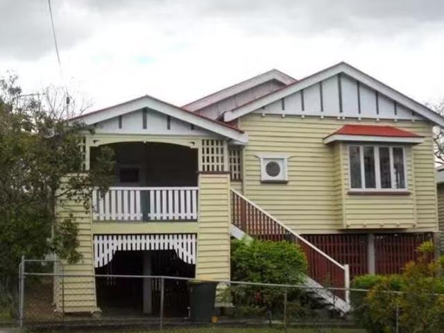 Unique 3 BR 40 Chester Road, Annerley, QLD 4103