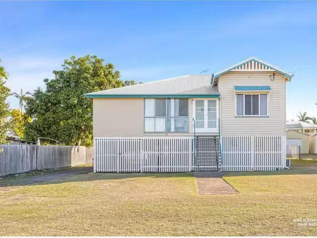 Cheap 3 BR 40 Lennox Street, The Range, QLD 4700