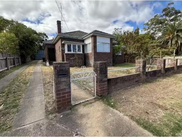 Rental! 3 BR 42 Dowell Avenue, Tamworth House for rent Listed.