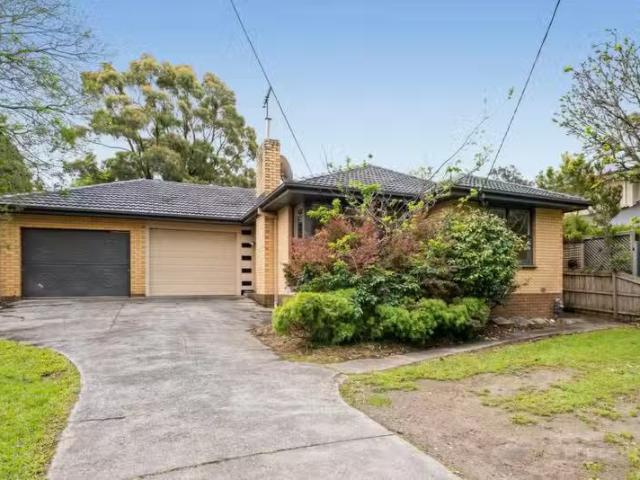 Cheap 3 BR 56 Bayswater Rd, Croydon VIC 3136 House For Lease