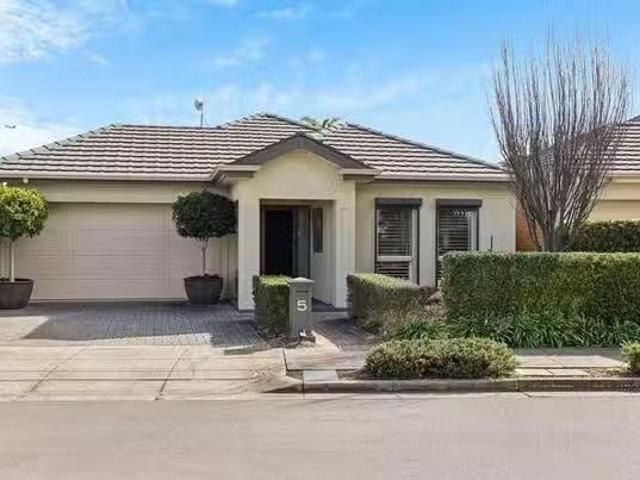 Cheap 3 BR 5 Amy Street, Novar Gardens, SA 5040