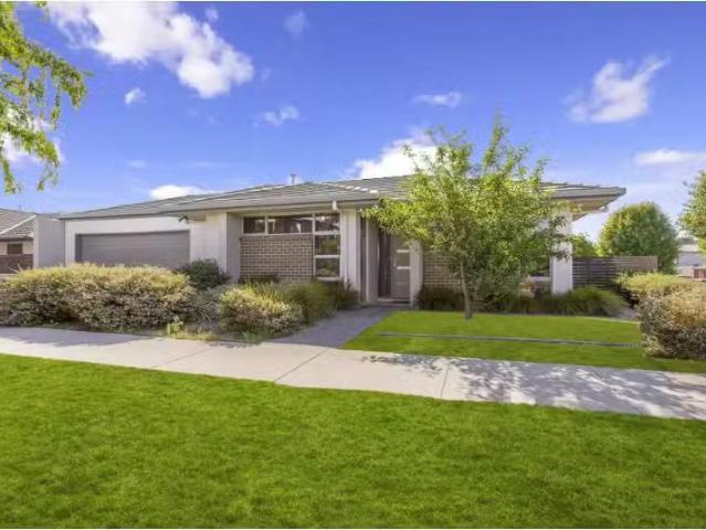 Charming 3 BR 68 Chance Street, CRACE House for rent Listed b.