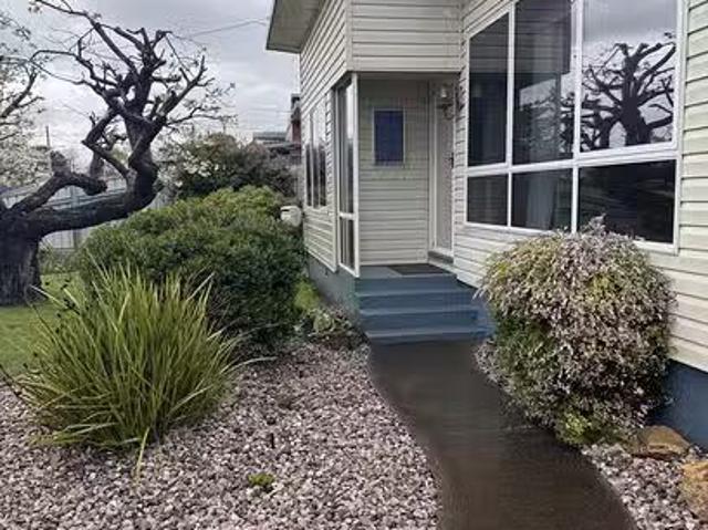 Cheap 3 BR 69 Sorell Street, Devonport, TAS 7310