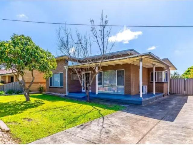 Charming 3 BR 83 Market Road, WERRIBEE House for rent Listed.