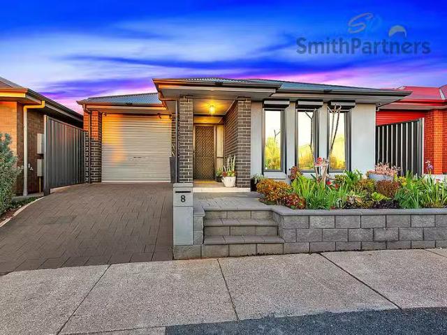 Charming 3 BR 8 River Darling Pass, Blakeview, SA 5114