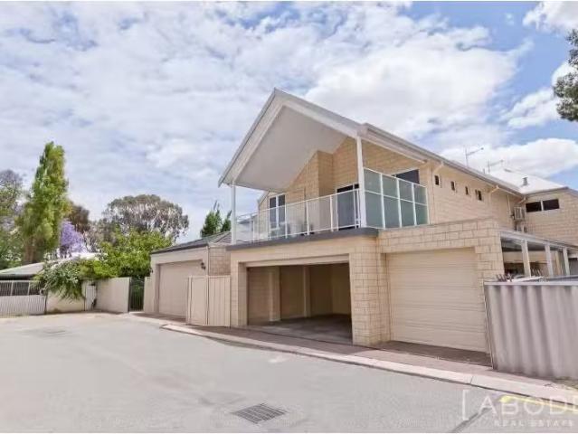 Cheap 3 BR 9A Bruce Street, LEEDERVILLE Townhouse for rent Li.