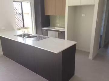 Charming 3 Hanlin Way, Pimpama, QLD 4209