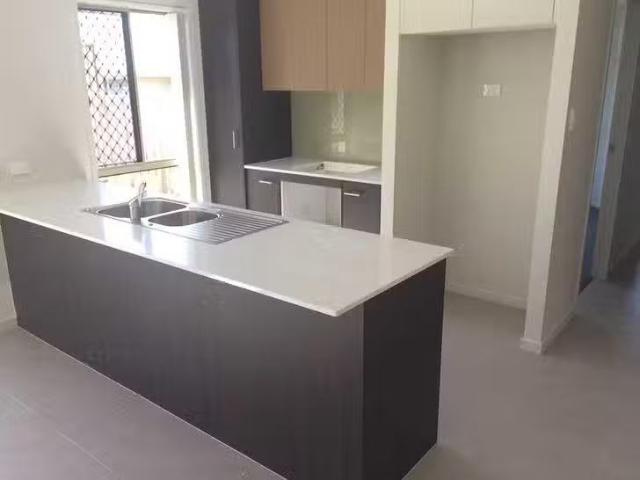 Nice 3 Hanlin Way, Pimpama, QLD 4209