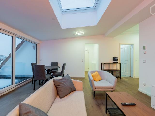 Charming 3 room attic apartment in Berlin Steglitz, Berlin Amsterdam Apartments for Rent