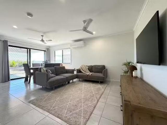 Unique 3 Stonington Court, Bohle Plains, QLD 4817