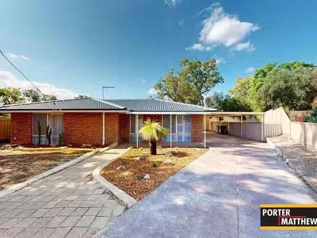 Unique 3 Swift Court, High Wycombe, WA 6057