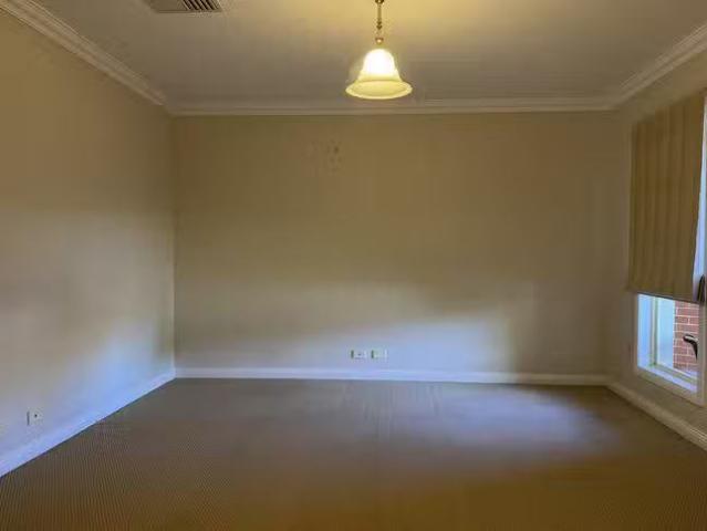 Charming 3 Thames Place, Mildura, VIC 3500