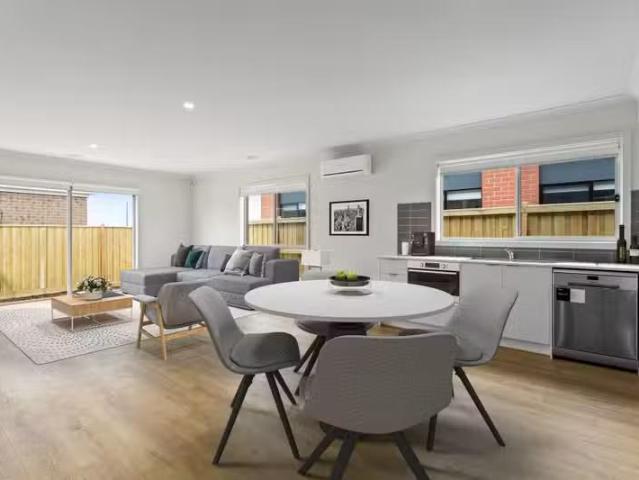Cozy 3 Wheat Street, Diggers Rest VIC 3427