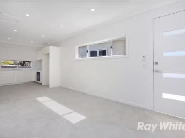 New 3a Antill Place, BLACKETT House for rent Listed by Alana.
