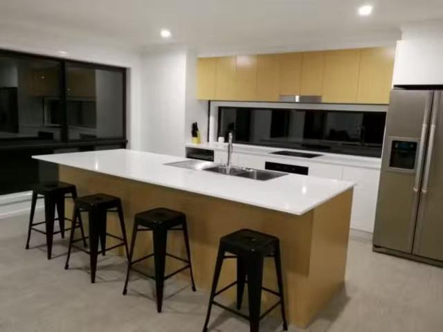 Nice 3A Booroolong St, Throsby House for rent Listed by Luke.