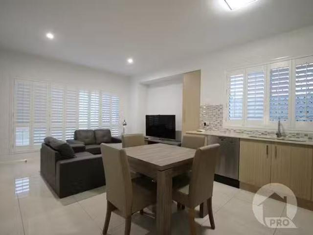 Cozy 3A Coventry Place, Sunnybank Hills, QLD 4109