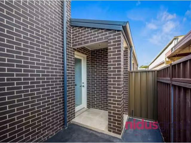 Deal! 3a Kymea Place, Hebersham House for rent Listed by Ani.