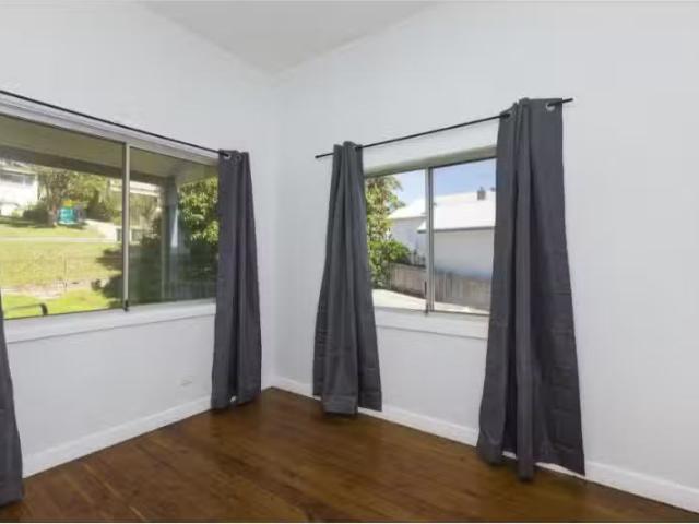Cheap 3B Fourth Street, BOOLAROO House for rent Listed by Lov.