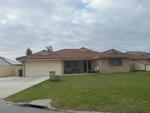 Charming 3x2 Family Home in Cul De Sac Location!