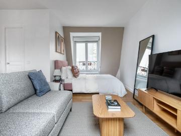 Charming Ternes Studio Near Paris Attractions, Paris Amsterdam Apartments for Rent
