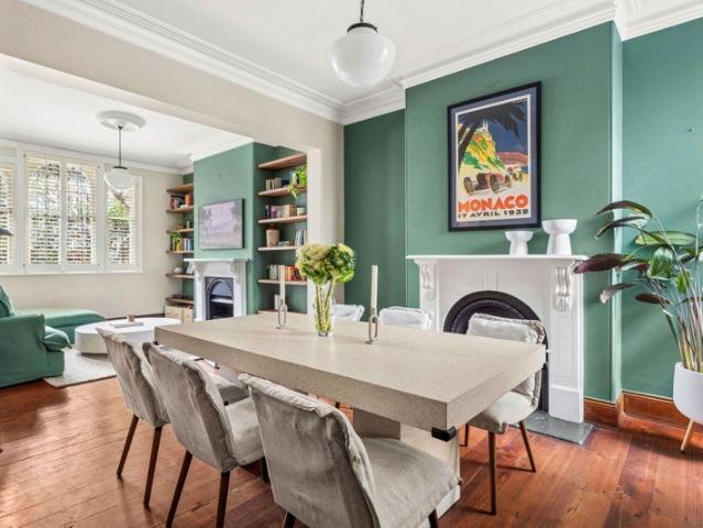 Charming terrace home of modern elegance & exquisite character