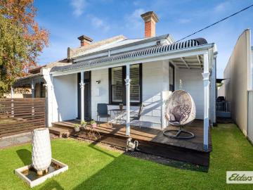 Charming Terrace in Central Bendigo Huge Rear Yard with Parking for Multiple Vehicles