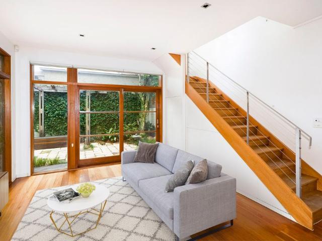 Charming Terrace in Terrific Location