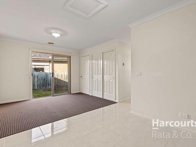 Charming Thomastown Home: Your Next Sanctuary Awaits!