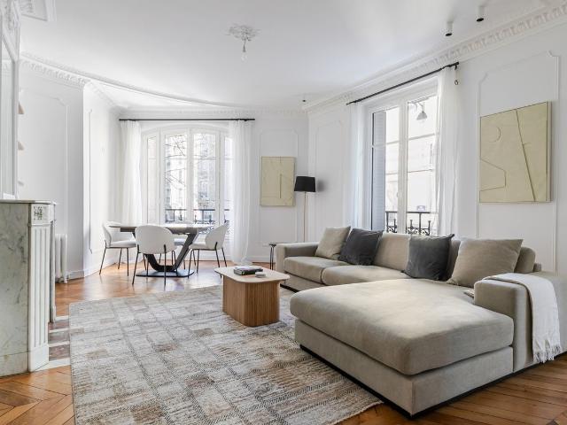 Charming Three Bedroom Apartment in Paris, Paris Amsterdam Apartments for Rent
