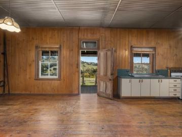 Charming Three Bedroom Cottage