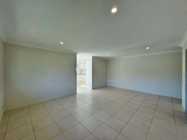 Charming Three Bedroom Family Villa with Private Back Yard