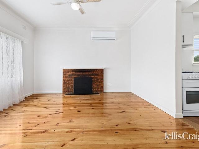 Charming Three Bedroom Home in Convenient Wendouree Location