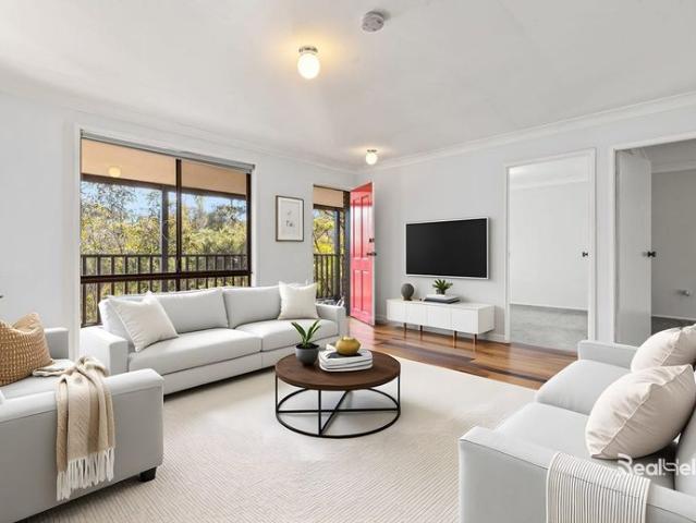 Charming Three Bedroom Home in a Peaceful Blue Mountains Setting