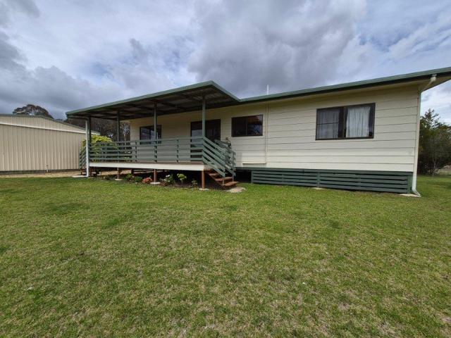 Charming Three Bedroom Home in Peaceful Dalveen