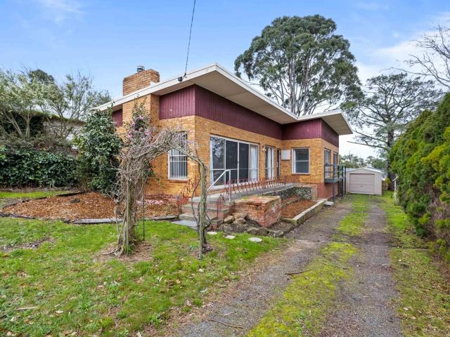 Charming Three Bedroom Home on a Spacious 1,892m² Allotment