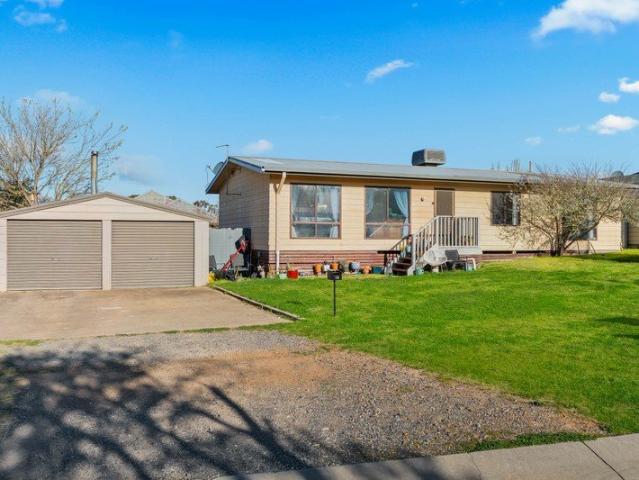 Charming Three Bedroom Home with Spacious Living & Entertaining Areas