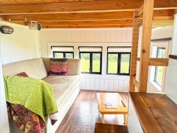 Charming Tiny House Retreat in the Hills Near Nimbin