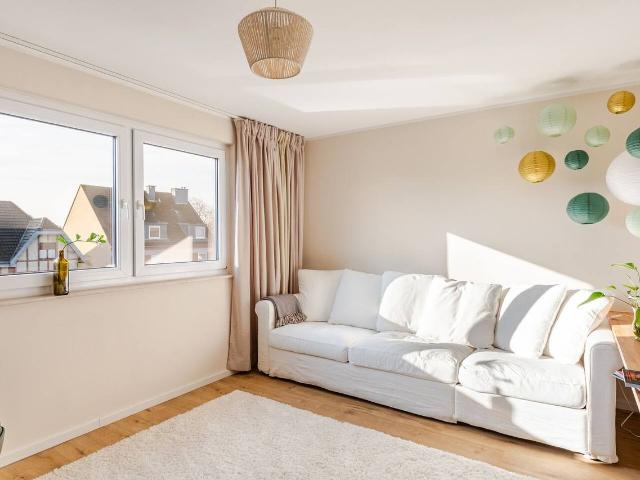 Charming top floor apartment, Dusseldorf Amsterdam Apartments for Rent