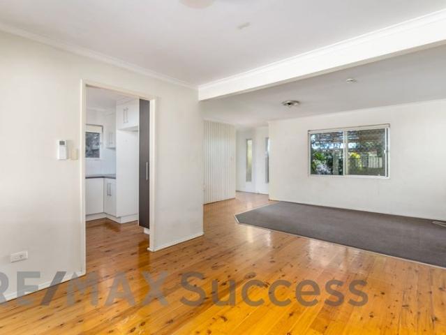 Charming Townhouse with City Golf Course Outlook