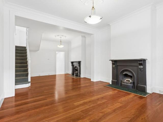 CHARMING TRI LEVEL TERRACE!