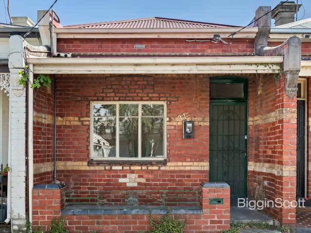 Charming Two Bedroom Terrace in Prime Richmond Location