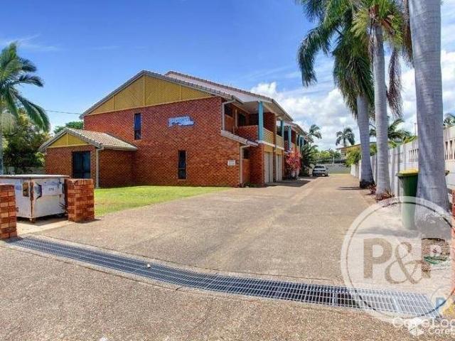 Charming Two Bedroom Townhouse with Front Balcony