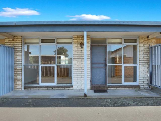 Charming Two Bedroom Unit Close to Moe CBD