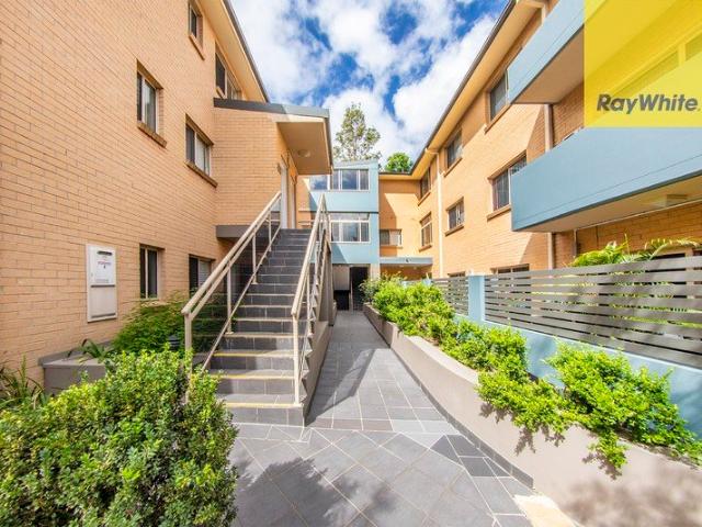 Charming Two Bedroom unit in a Prime Location