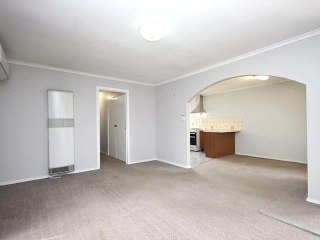 Charming two bedroom unit in the heart of Geelong West