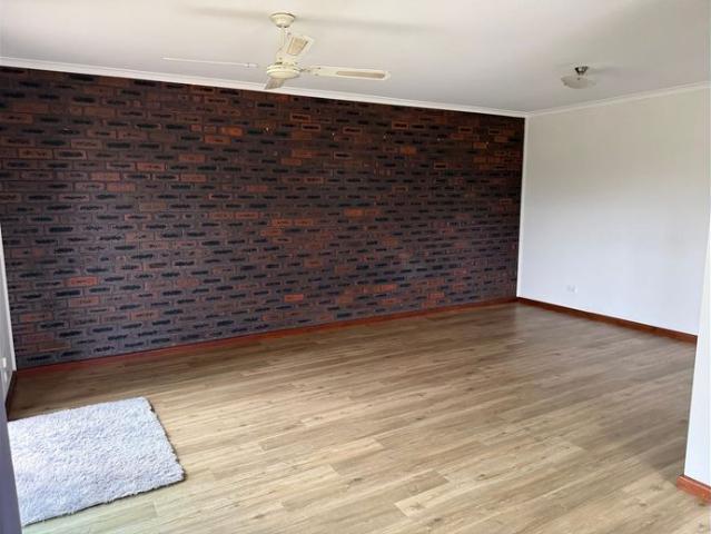 Charming Two Bedroom Unit with Open Plan Living in great Pambula Location