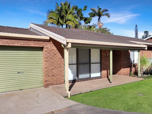 Charming Two Bedroom Villa with Outdoor Entertaining