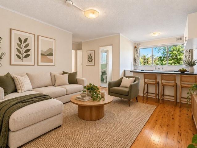 Charming two bedroom apartment in a prime Lilyfield location