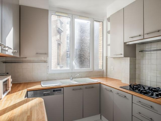 Charming Two Bedroom Apartment in Paris, Paris Amsterdam Apartments for Rent